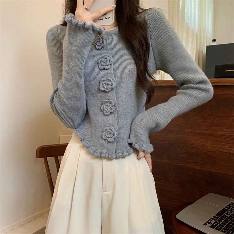 Product Introduction of Áo Len Hoa Hồng Ba Chiều Màu Đỏ, Dành Cho Nữ, Với Áo Khoác Selvedge Dây Áo Cardigan Dệt Kim, Phong Cách Mùa Thu Và Mùa Đông, Phong Cách Giáng Sinh Năm Mới, Ins Năm 2024, Áo Thời Trang Top Women 18