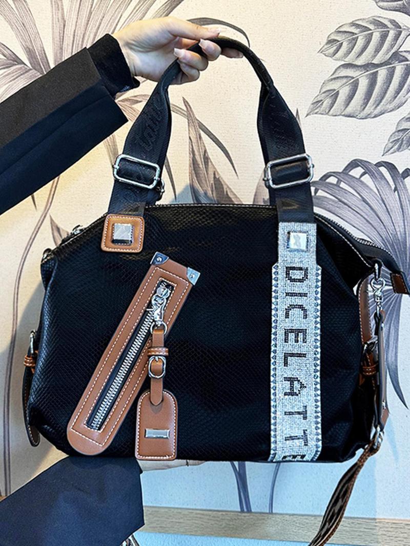 Product Introduction of Women's Street Trend Y2k Zipper Decor Handbag, Trendy Large Capacity Crossbody Bag, Chic All-match Crossbody Bag for Daily & Travel Use 6
