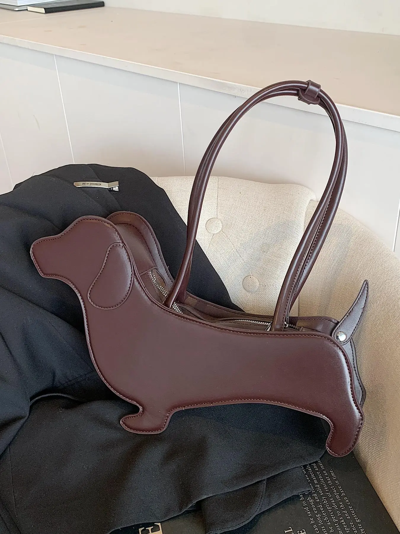 Cute Dachshund Shaped Handbag, Novelty Bag, Fashionable Zipper Shoulder Bag for Women, Casual Trendy Versatile High-quality Daily Commuting Bag