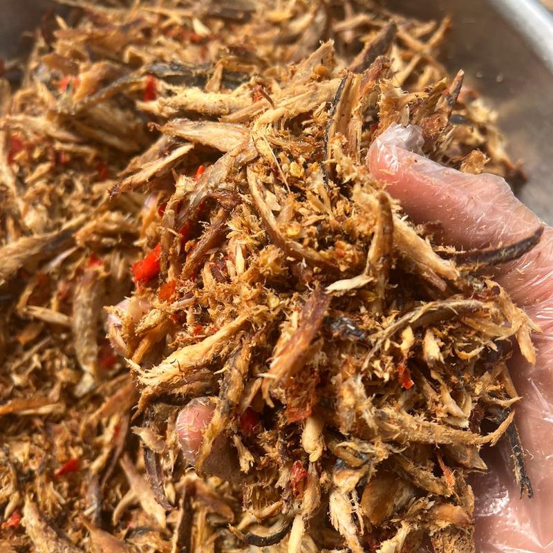 Cá khô giã tỏi ớt