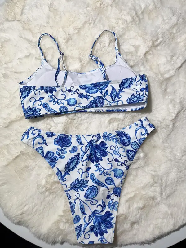 Two-Piece Set Women's All Over Print Bikini Set, Casual Fashion Chic Swim Top & Swim Bottom Two-piece Swimsuit for Beach Holiday Vacation, Ladies Swimwear for All Seasons 2