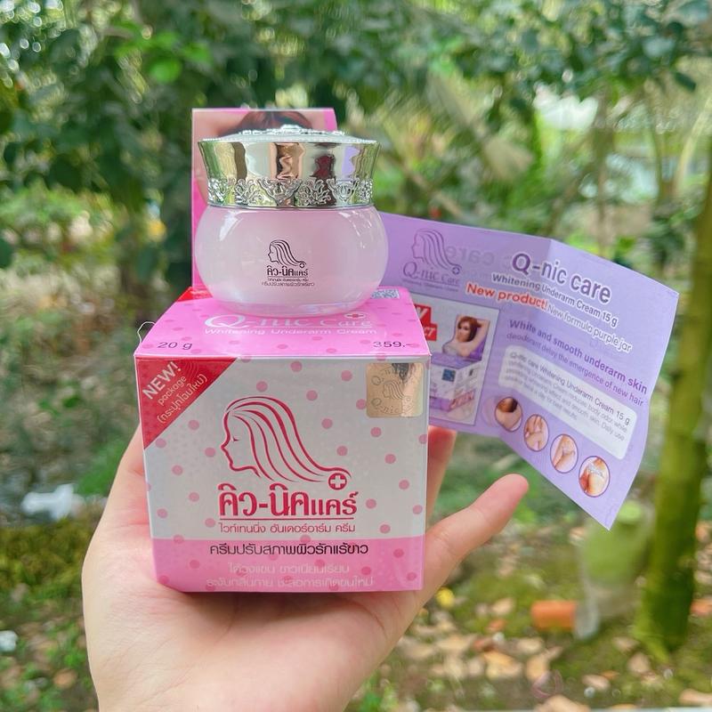 20g kem qnic dưỡng da body QNICCC CARE 20g vàng nhạt thơm nhẹ M11