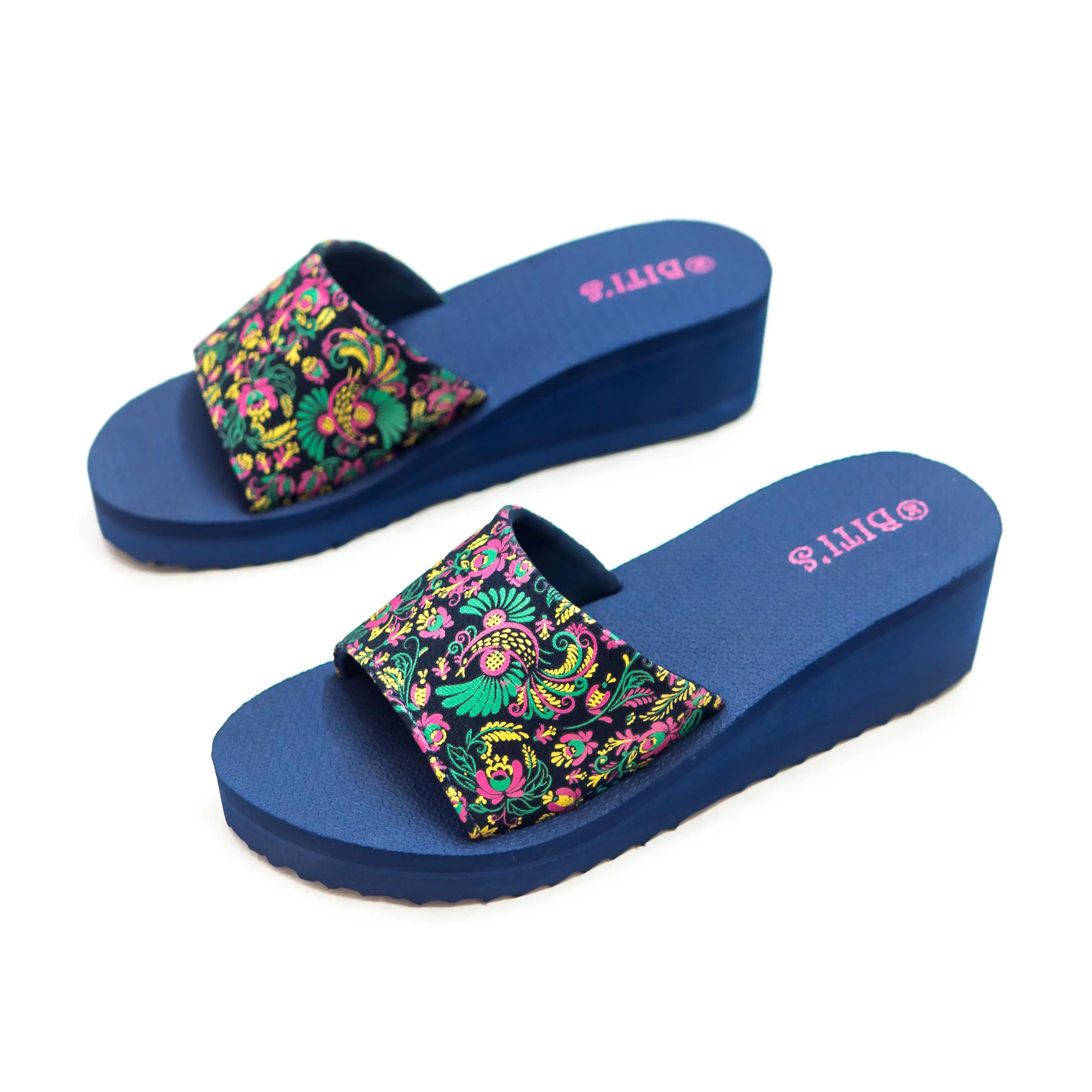 DÉP LÊ XỐP QUAI NGANG NỮ BITI'S ĐẾ CAO 5CM BXW011400 (ĐEN + ĐỎ + XANH NHỚT) - BITIS