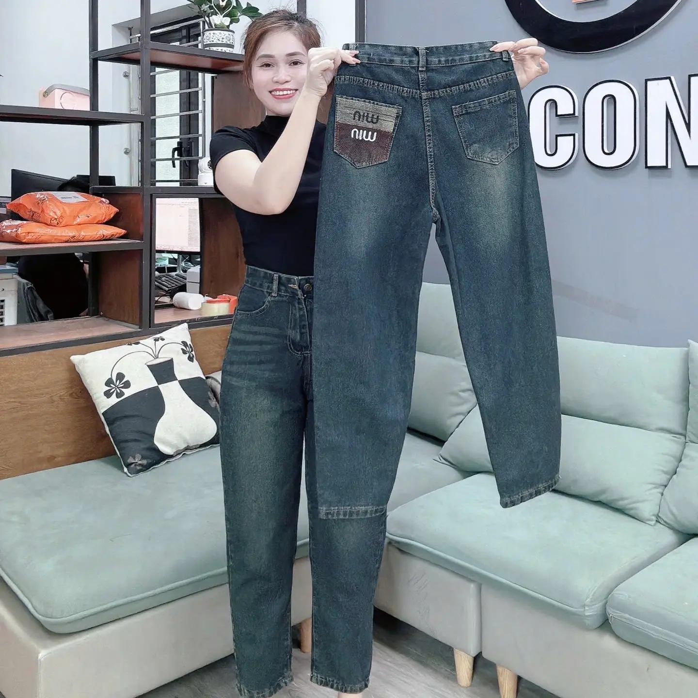 Baggy thêu min phối túi, jeans nữ
