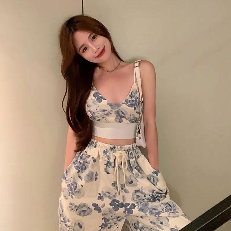 Product Introduction of Women 2 Pieces Temperament Outfits, Floral Print V-Neck Spaghetti Strap Camisole + Drawstring Elastic Waist Long Pants Set 17
