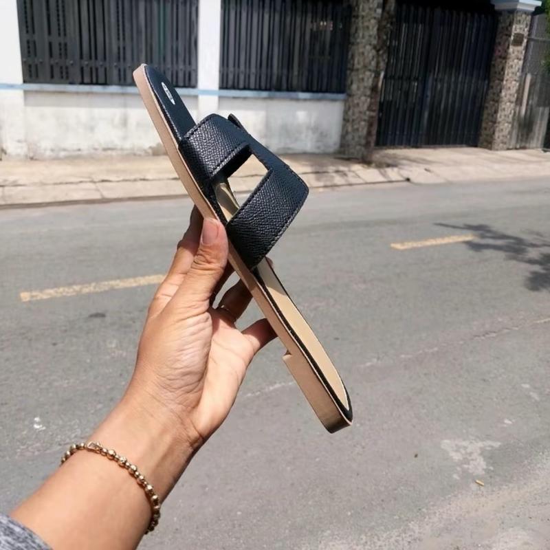 Com bo 2₫ Dép lê nam nữ chữ. Hquai ngang da sần siêu bền êm chân hót hít. hm h xám