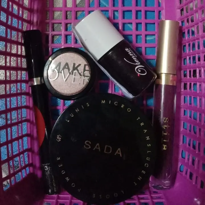 PAKET SET MAKE UP MURAH TOTALAN LIVE 0