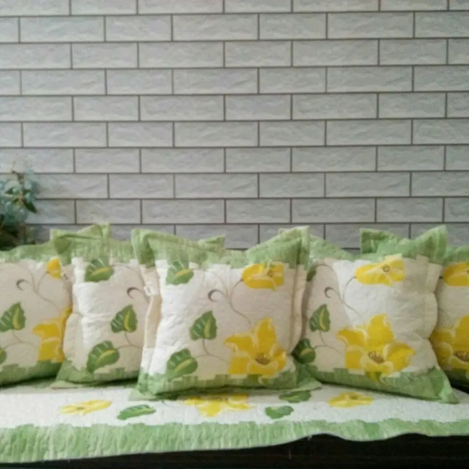 Set sarung bantal hijau isi 5 sarung bantal uk.40 x40 / uk.45×45 dan 1 taplak meja