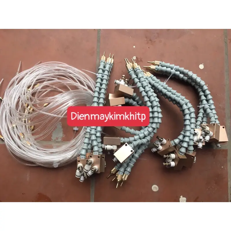 vòi phun dầu làm mát máy CNC, vòi tưới nguội 1
