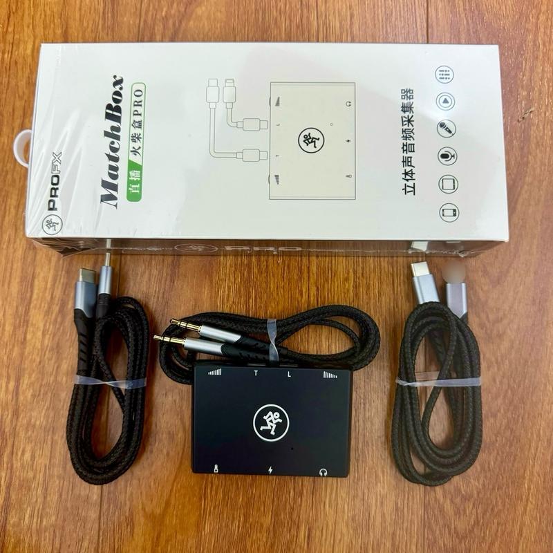 Box chuyên dùng cho mic thu âm , livestream cao cấp MATCH BOX PRO Vừa Sạc vừa livestream pk đàm thoại 2 chiều , Âm Thanh Stereo dùng cho ip và type C , hỗ trợ tăng giảm âm lượng , đầy dủ dây kết nối bảo hành 1 năm đổi mới