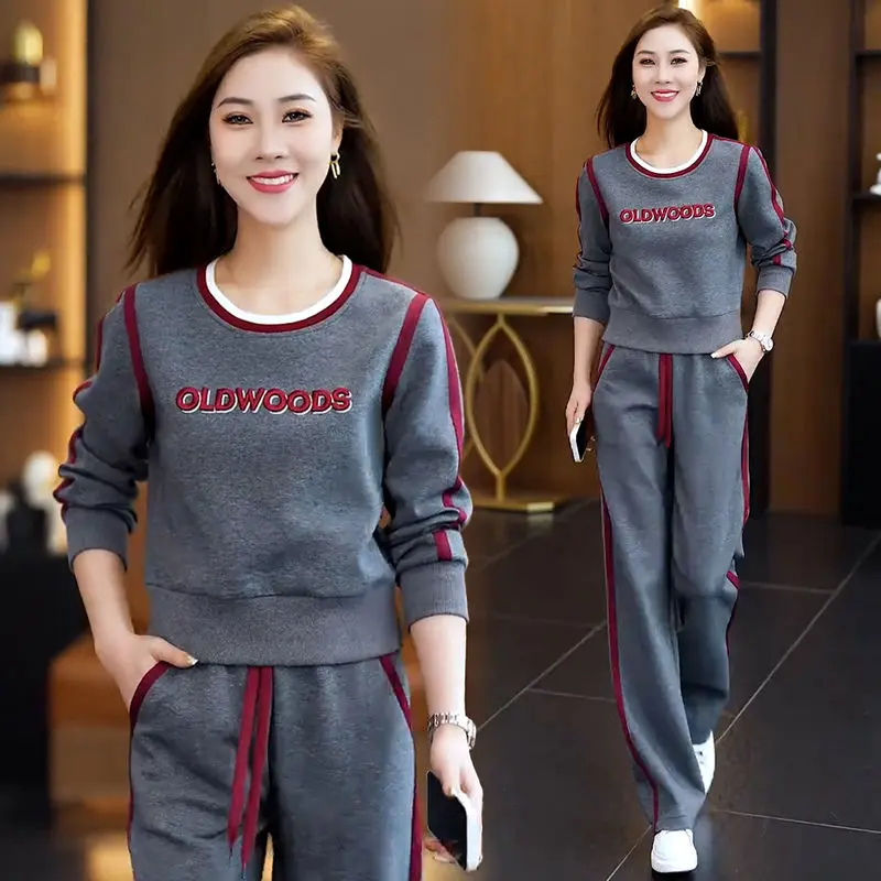 Bộ Đồ Thể Thao Thời Trang, Phong Cách Hàn Quốc, Dành Cho Nữ, Bộ Sưu Tập Mới Mùa Thu 2024, Thời Trang, Dễ Phối Đồ, Thiết Kế Đẹp, Bộ Đồ Chạy Bộ, Bộ Đồ Hai Mảnh Dễ Phối Đồ
