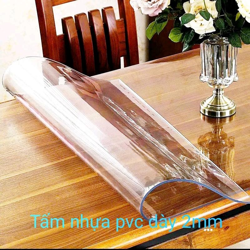 Tấm Nhựa PVC trong dẻo dày 2mmx1,2m dùng trải bàn, vách ngăn phòng điều hòa.cách nhiệt, chống thấm, vách ngăn chuồng trại, lót chống bụi đồ dùng trong nhà .Có thể tái sử dụng