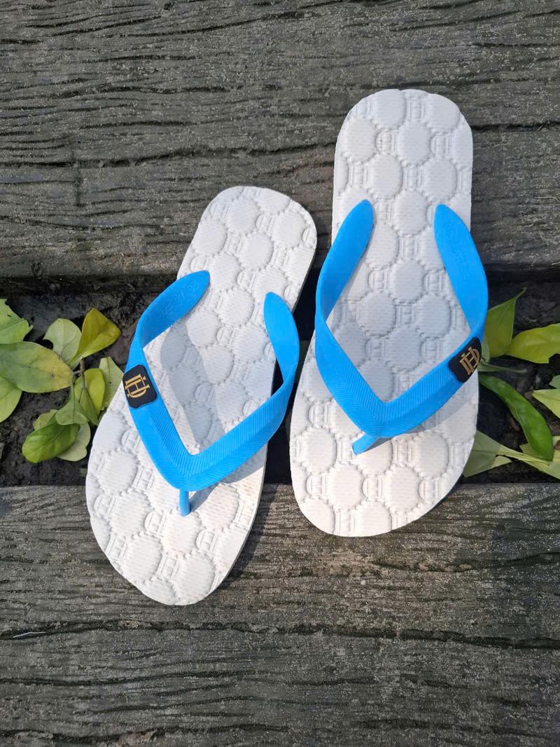 Product Introduction of Dép Kẹp Nam Đế Hoa Văn Cao Su Dẻo Mềm Size 38-43 - Đế Bằng 2