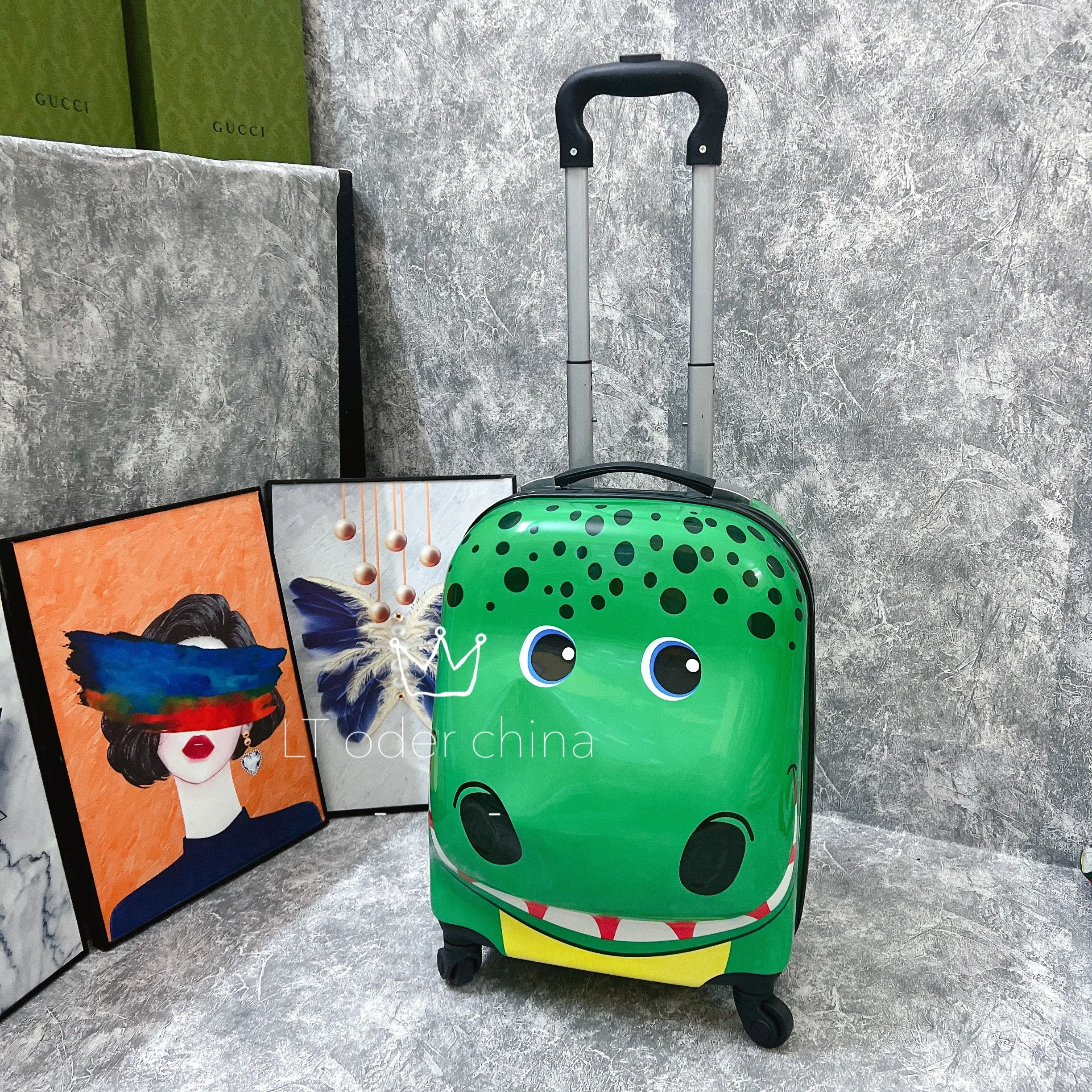 vali dành cho trẻ em siêu cute