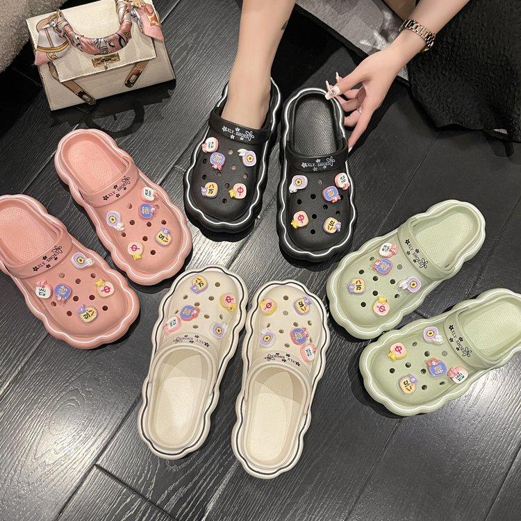 Product Introduction of Hole Shoes Eva Women's Platform plus Height Increasing Summer Outer Wear Closed Toe Non-Slip Deodorant Cartoon New Cool Beach 8