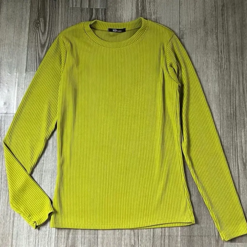 Áo Thun Cổ Tròn Gân Tàu QC Xịn ,Co Giản, Thoáng Mát ,Vải Ko Xù,Ko Nhão ,Bền Và Đẹp Y Hình  Top Nữ 2