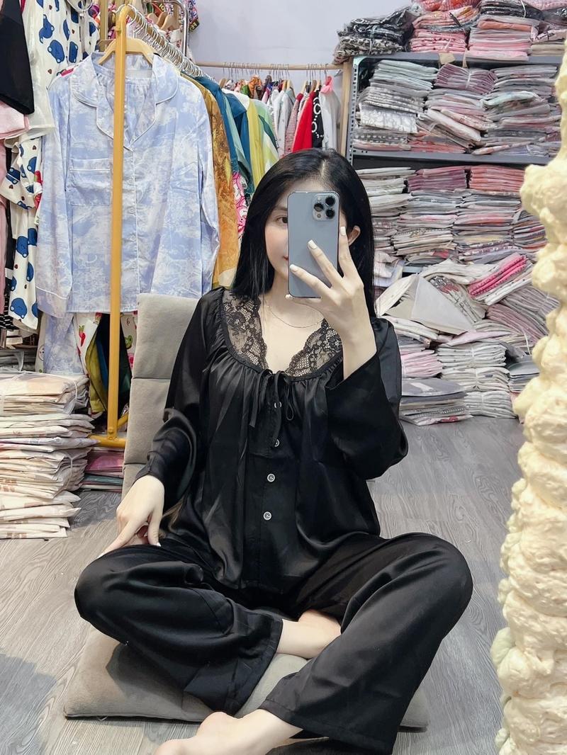 Product Introduction of Sét đồ ngủ pijama tay dài phối ren chất lụa latin kiểu dáng tiểu thư (lai quần có ren) xinh xỉu Nhung Nữ Women Quần Ngủ Áo Ngủ Voi 16