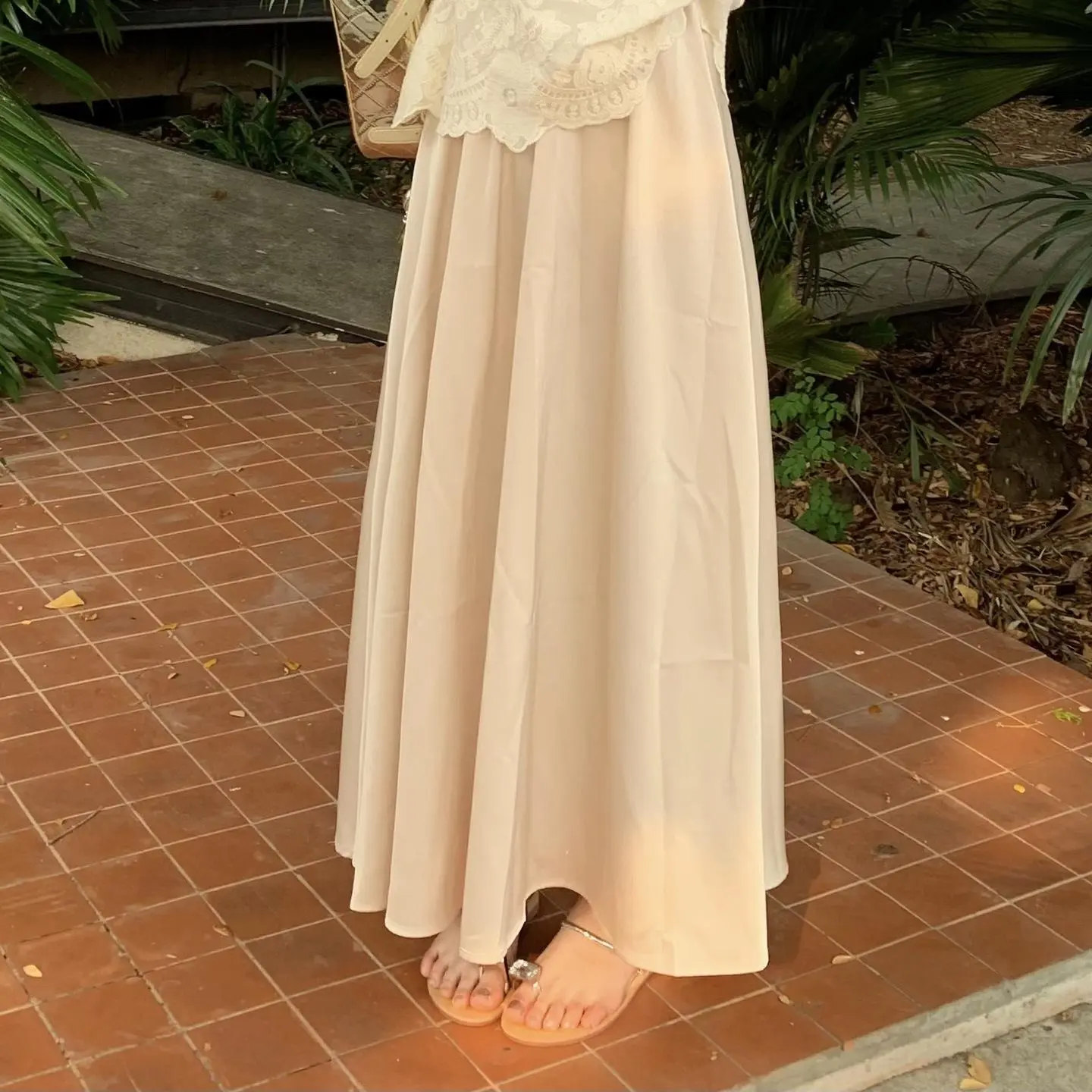 55KG.LINH- Chân váy satin, thiết kế midi dáng dài