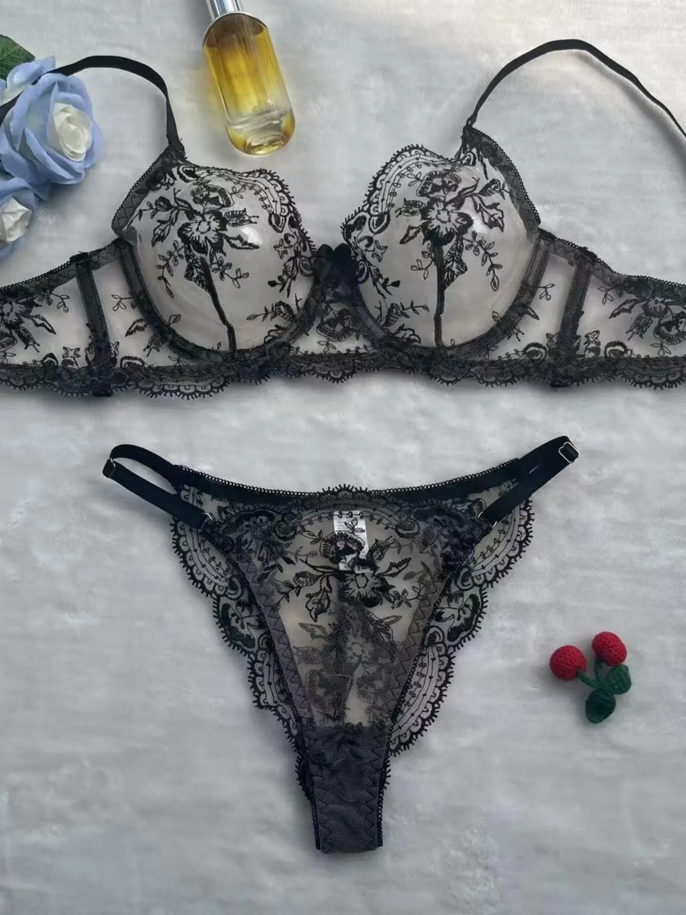 Women's Floral Embroidery Sheer Mesh Bra & Panty Sexy Lingerie Set, Sexy Comfy Breathable Adjustable Strap Underwear Set for Daily Wear, Women Sexy Lingeries & Costumes