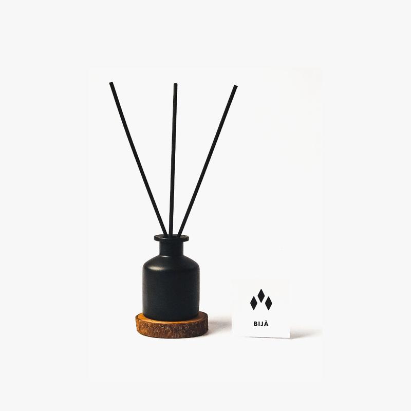 Bijà - Reed Diffuser/Pengharum Ruangan 50ml (Long-lasting Scented Gift untuk Kamar atau Ruang Kerja) | Essential Fragrance oil - Flower Bath 5
