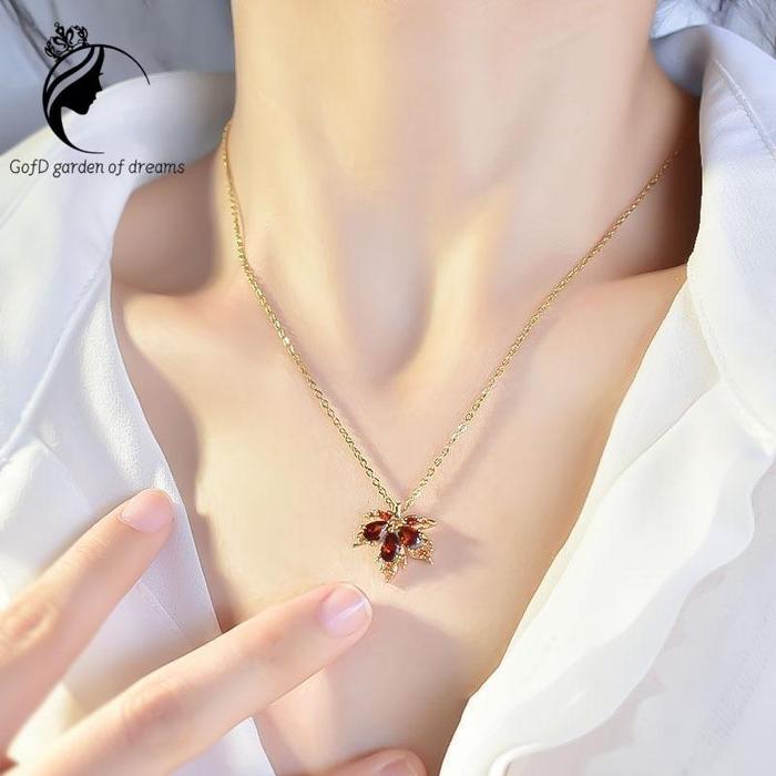 Gambar Dilapisi emas 18 karat Kalung Daun Maple Merah, baja titanium, tidak kehilangan warna dari Garden of DreamsS5 Kota Administrasi Jakarta Barat Tokopedia