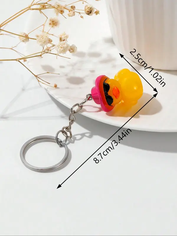 Cute Duck Design Keychain, 2024 Lovely Style Fashionable Duck Shaped Keychain for Women & Men, Trendy All-match Keychain for Birthday Gift 1