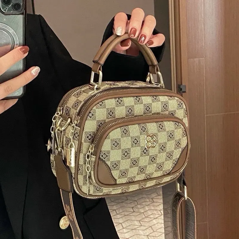 Túi đeo chéo nữ thời trang size 20cm hottend điệu đà, đeo vai, đi chơi, da đẹp phong cách hàn quốc 2024