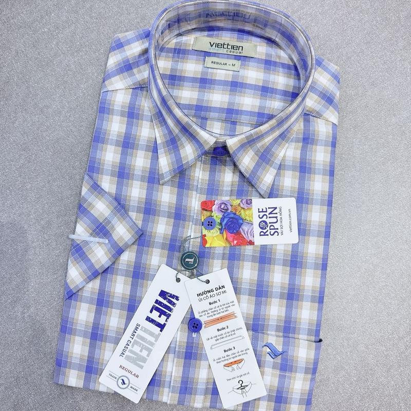 Áo sơ mi nam việt tiến ngắn tay vạt ngang phom regular (0521) vải hoa Hồng