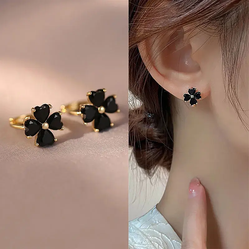 Bông Tai Đinh tán Hoa Bốn Lá Mini, Thời Trang, Màu Đen, Dành Cho Phụ Nữ, Phụ Kiện Tiệc Tùng, Tuyệt Vời Làm Quà Tặng