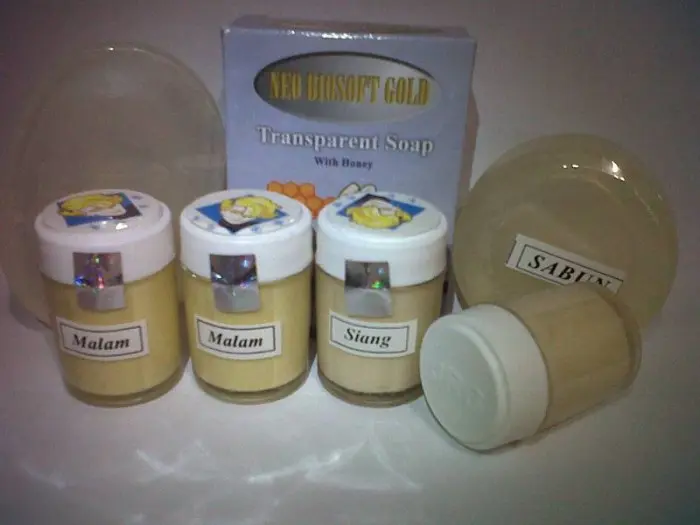 Cream JRG 3 in 1 Pemutih Wajah Mencerahkan Flek Hitam Bekas Jerawat/Krim Boneka