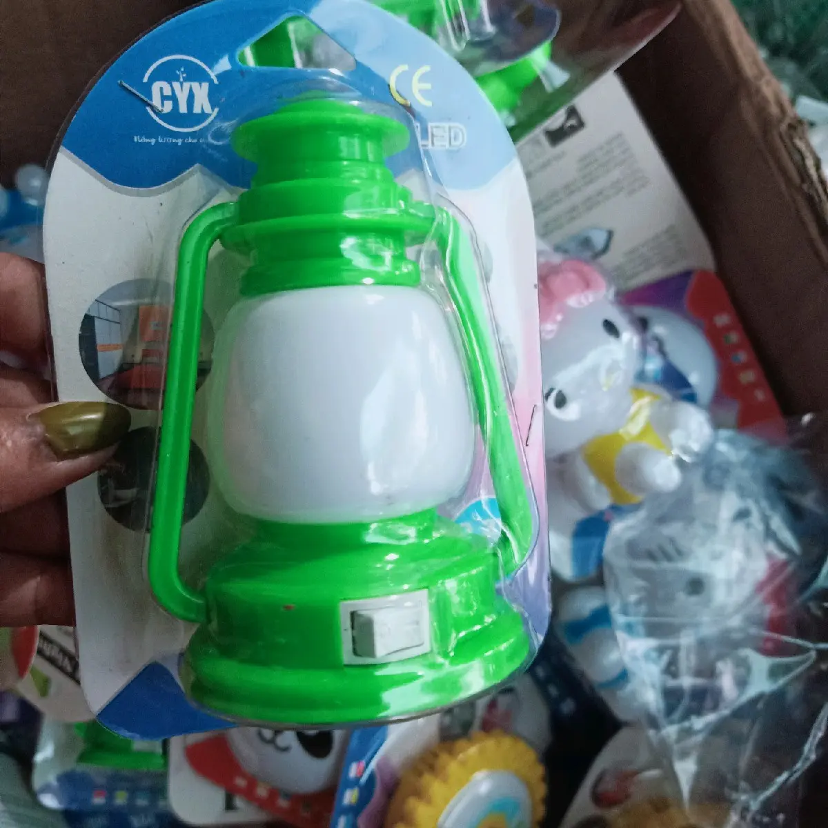 đèn ngủ led tiết kiệm điện.. thích hợp sử dụng ở môi trường tối