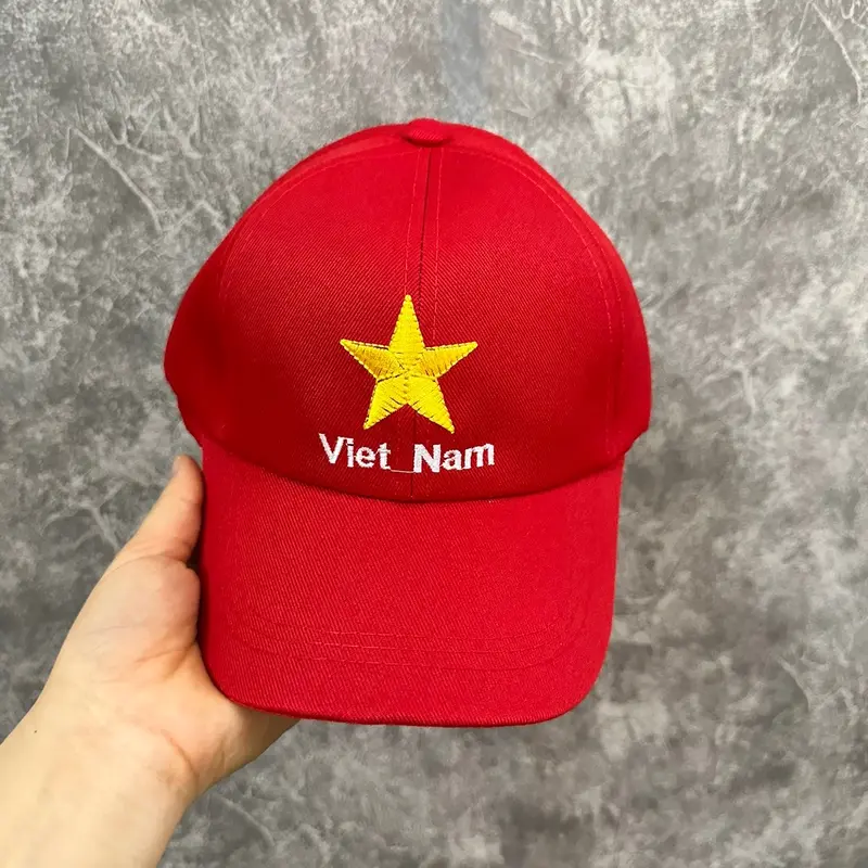 Mũ lưỡi trai , Nón kết thêu cờ đỏ sao vàng được đội vào các dịp lễ học sinh , thanh niên tình nguyện đội Hat 1