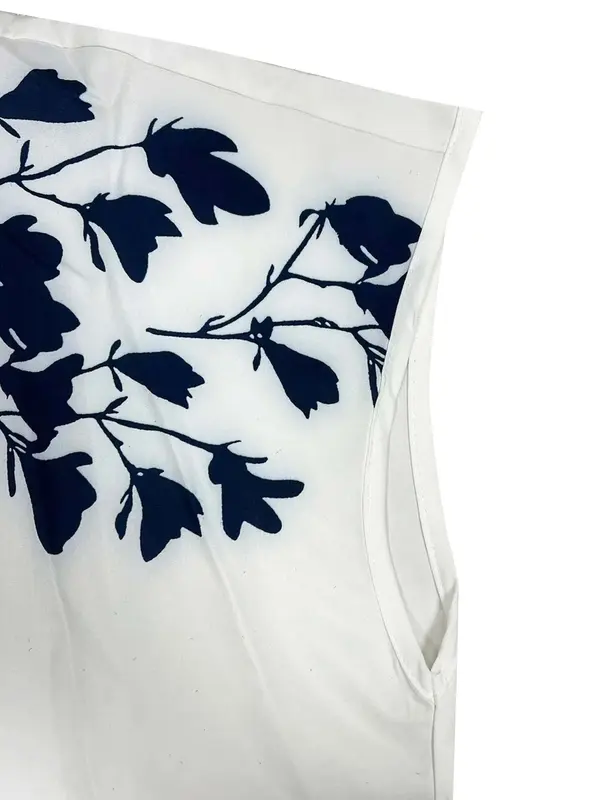 【Plus Size】 All Over Floral Print Curved Hem Blouse, Casual Short Sleeve V Neck Top for Summer, Women's Clothing for Daily Wear 8