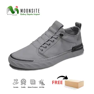 Sepatu Sneakers Pria Terbaru Casual Trendy Anti Slip Series Dengan Kualitas Premium Bahan Tidak Licin Sol Karet Flexible