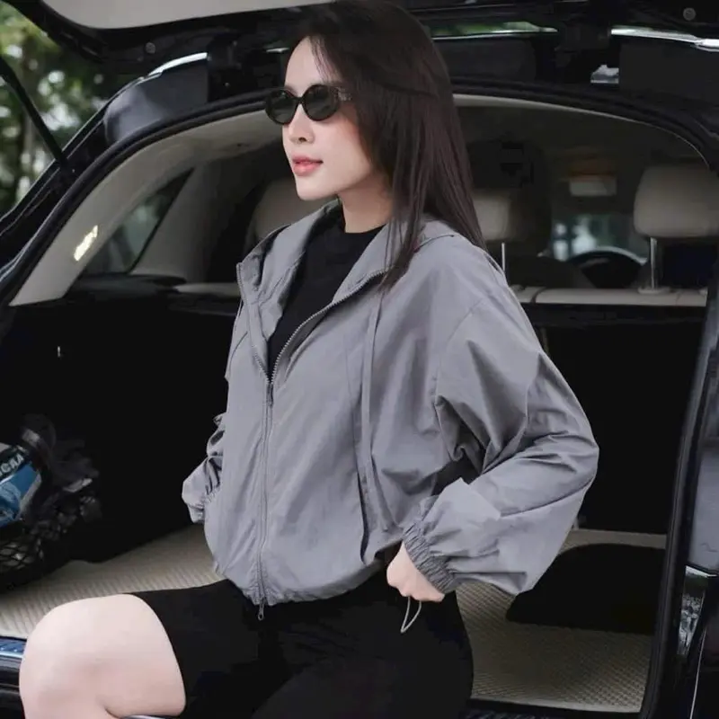 Áo khoác gió dáng Crotop vải gió nhăn mền mại 2 lớp bo chun có mũ Jacket