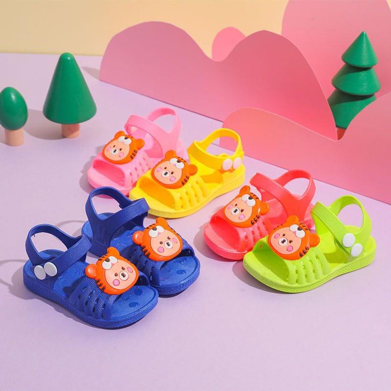 [Form bé tăng 2 size] bé gái bé trai  cao su mềm chống trượt hình gấu dễ thương đáng yêu dép bánh mì  cho bé 1 tuổi