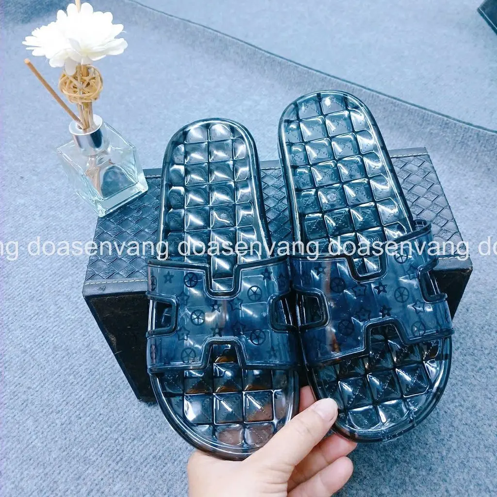 Dép Nhựa Quai Ngang Trong Suốt Chống Trơn Trượt Mang Đẹp - Cao Cấp