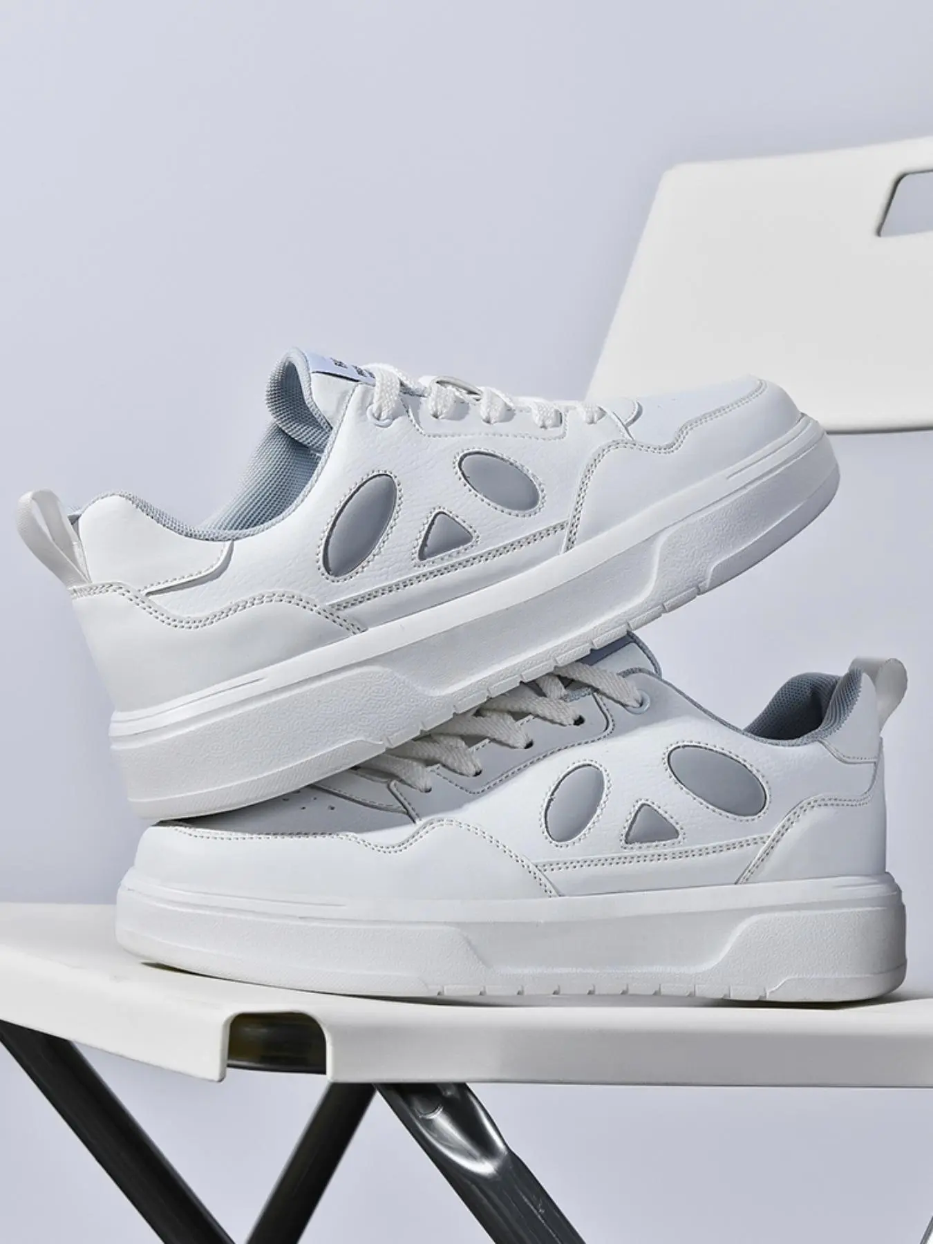 Men's Fashionable Bear Designed Lace Up Skate Shoes, Casual Comfortable Breathable Platform Sports Shoes, Male All-match Round Toe Shoes for Daily Wear