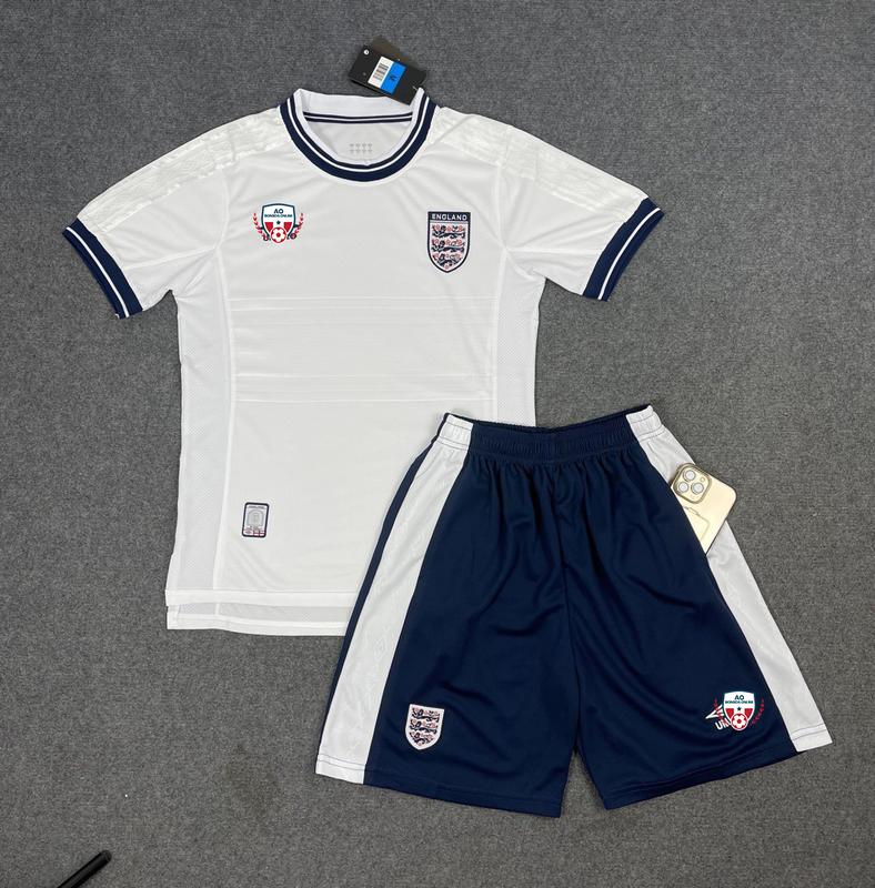 Bộ Quần Áo Bóng Đá ĐTQG Anh Loại Cao Cấp - Có Túi Quần Tiện Lợi - Vải Thái Mềm Mịn Cao Cấp - Thoáng Mát - Thấm Hút Mồ Hôi Tốt bộ tuyển anh  mùa đông