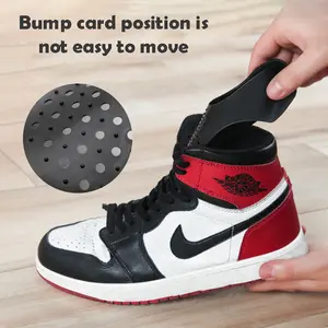 Pelindung sepatu penyangga anti kerut, desain unisex yang umum.