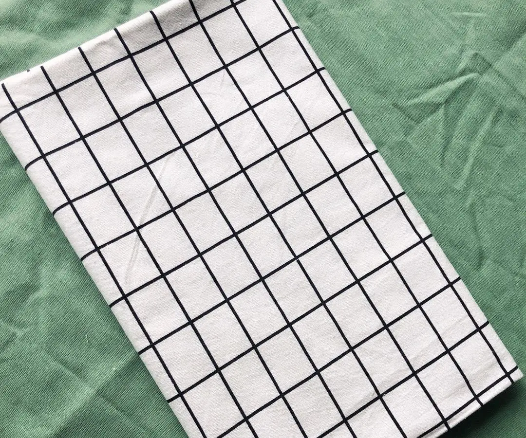 Vải canvas caro trắng chụp hình trải bàn trang trí decor