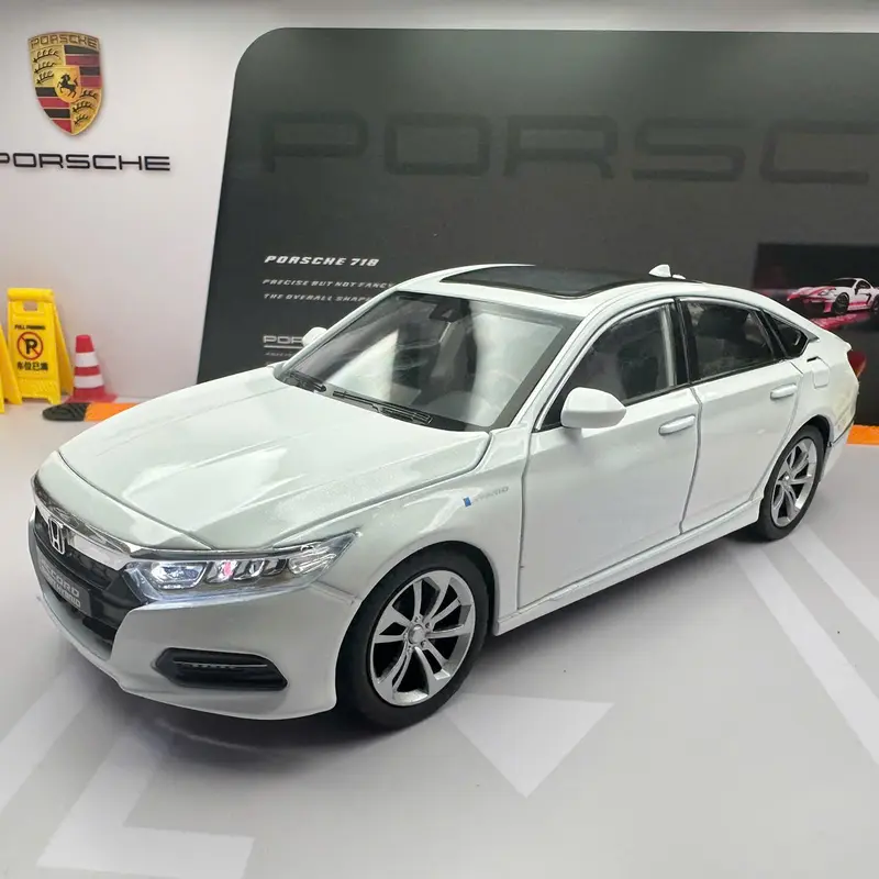 Xe mô hình Honda Accord Sport Hybrid tỉ lệ 1:24 hãng Chezhi có đèn và âm thanh 5
