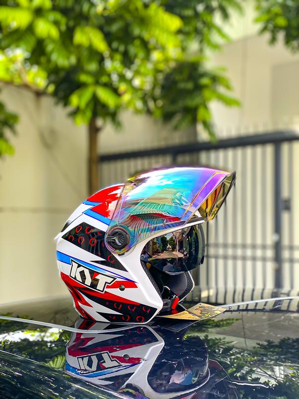 Nón bảo hiểm 3/4 2 kính M668 tem DARGON BOY tặng logo KYT và túi đựng