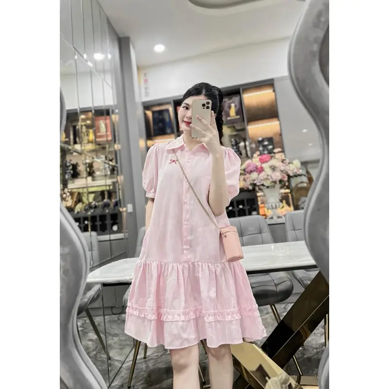 Váy bầu babydoll thiết kể cổ sơ mi thêu nơ đỏ xinh xắn,thiết kế Lachic v52 2