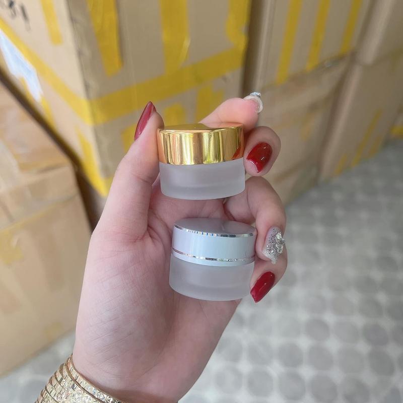 [Giá sĩ] combo 10 hủ face thuỷ tinh nắp vàng 5gr-10gr-20gr-30gr-50gr 1