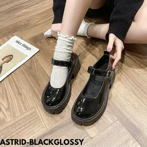 Wedges Wanita Sling Back Kekinian Comfortable Elegant Feminim Pu Material  Astrid Round Toe