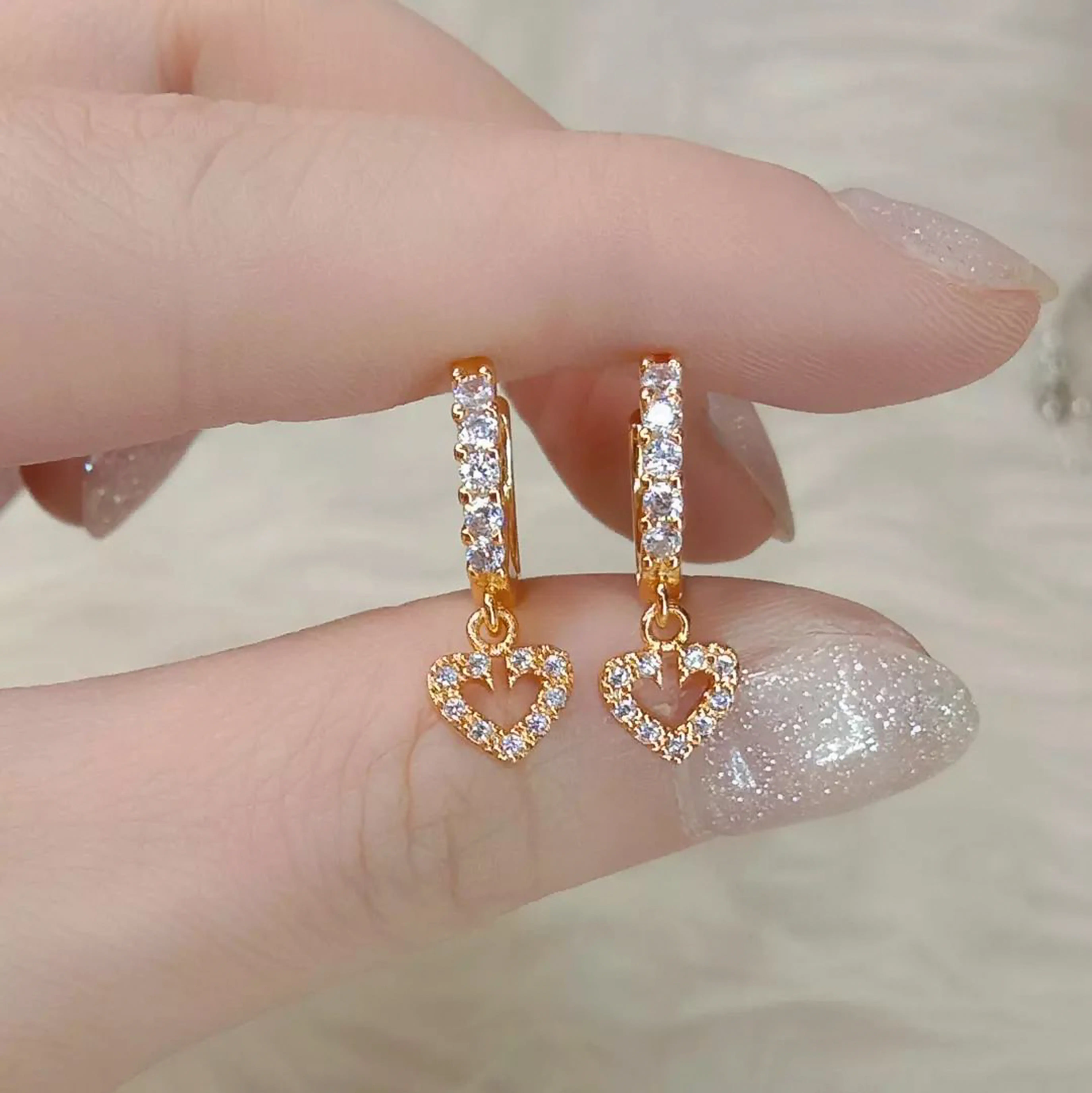 [ Beli 2 Produk Apapun Gratis 1 ] La Vienne - Shafi - Anting Klip Titanium Wanita Anti Karat Aesthetic - Perhiasan Elegan Cantik Mewah Simple Earrings