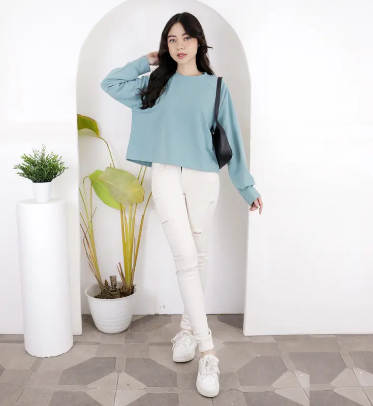CROP TEE OVERSIZE KAOS POLOS CROP TOP LENGAN PANJANG HIJAB FRIENDLY 1