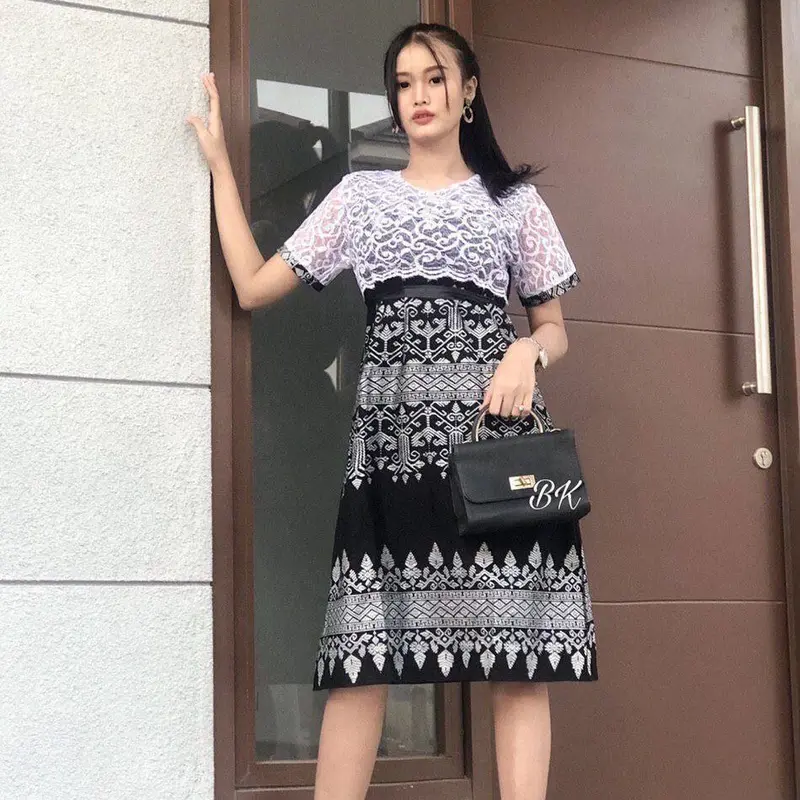 Baju couple dress lancip dress brokat keluarga pria dan wanita modern batik couple keluarga dress natalan motif ANJANI Cowok Hem Panjang Pendek Tenun Katun Pasangan 3