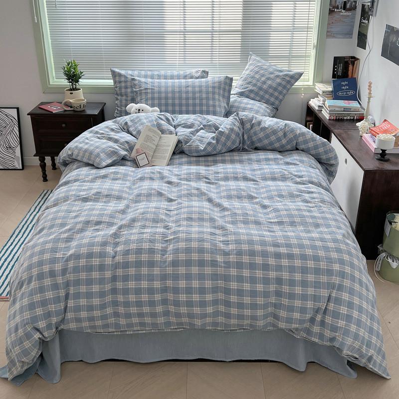 Bộ Chăn Phao Cotton Đũi Kẻ Hàn Quốc 5 Món (1 Chăn Dày + 2 Vỏ Gối + 1 Ga Bọc Đệm + 1 Vỏ Ôm) theo phong cách basic